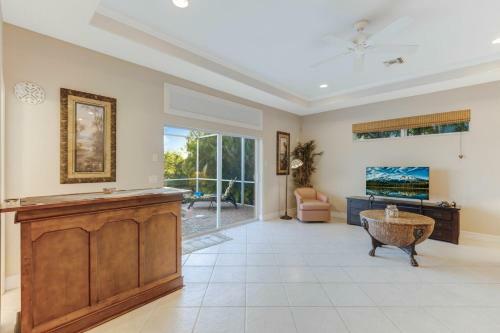 Villa Key Largo - Heated Pool & Spa, Private Beach, With Bicycles - Roelens Vacations