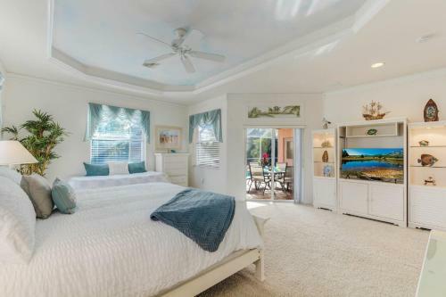 Villa Key Largo - Heated Pool & Spa, Private Beach, With Bicycles - Roelens Vacations