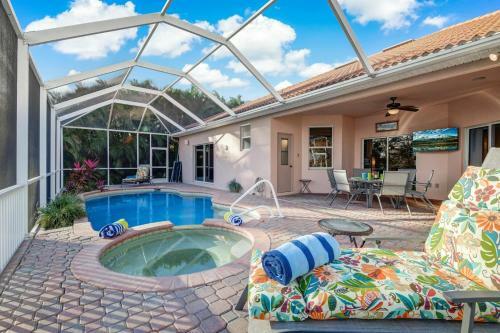 Villa Key Largo - Heated Pool & Spa, Private Beach, With Bicycles - Roelens Vacations