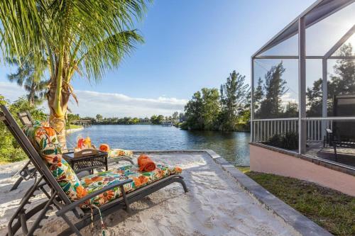 Villa Key Largo - Heated Pool & Spa, Private Beach, With Bicycles - Roelens Vacations