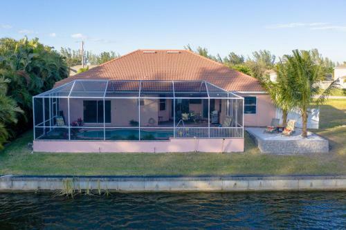 Villa Key Largo - Heated Pool & Spa, Private Beach, With Bicycles - Roelens Vacations