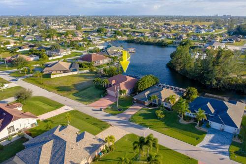 Villa Key Largo - Heated Pool & Spa, Private Beach, With Bicycles - Roelens Vacations