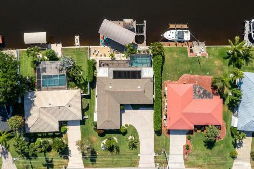 Villa Reef Intermission - Cape Coral - Roelens Vacations