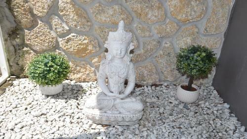 Villa Coral Sunshine - Huge Pool And Close To The River