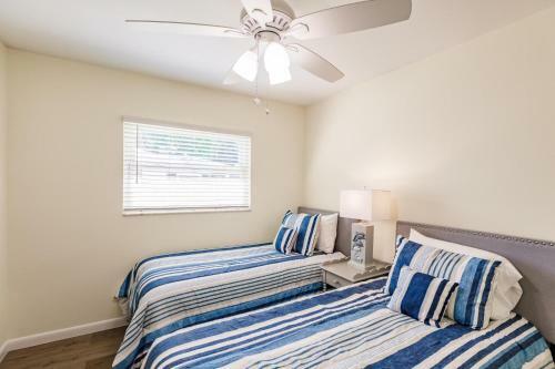 Cape Coral Vacation Villa - Totally Updated