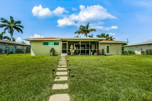 Beachy Haven With Gulf Access