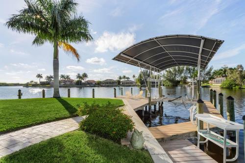 Stunning Waterfront Villa With Infinity Pool, Spa, Preserve Views Casa Del Sol - Roelens