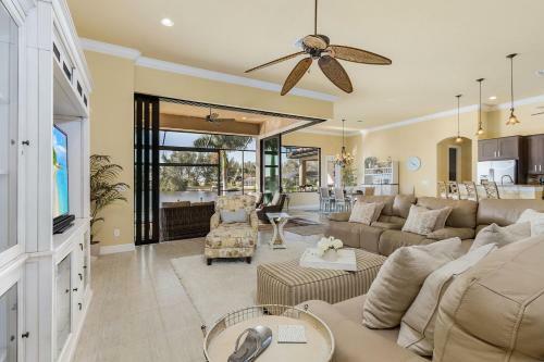 Stunning Waterfront Villa With Infinity Pool, Spa, Preserve Views Casa Del Sol - Roelens