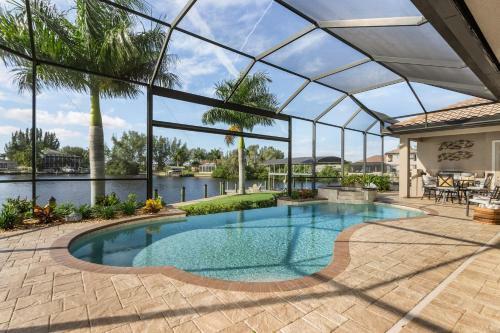 Stunning Waterfront Villa With Infinity Pool, Spa, Preserve Views Casa Del Sol - Roelens