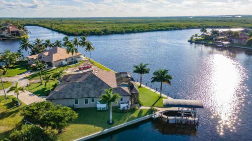 Stunning Waterfront Villa With Infinity Pool, Spa, Preserve Views Casa Del Sol - Roelens