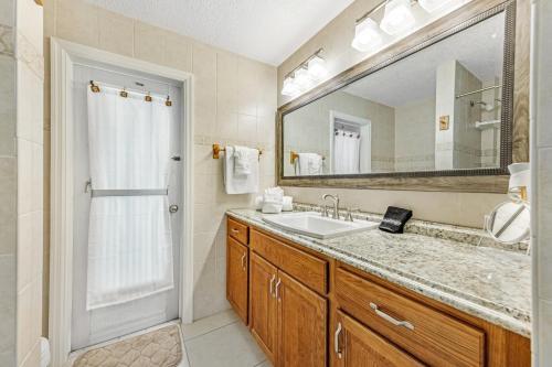Heated Pool With Western Exposure - Villa Cape Escape - Roelens Vacations