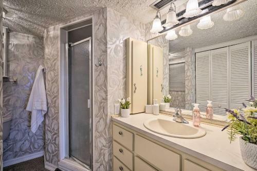 Apartamento Canalfront Cape Coral Condo With Pool Access!