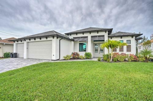 Canalfront Cape Coral Home With Bbq - Pets Welcome!