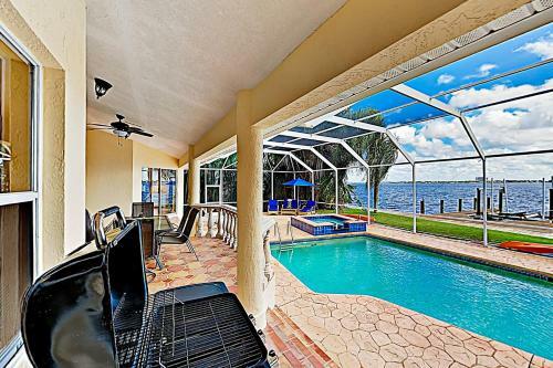 Riverfront Paradise