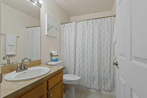 Canalfront Cape Coral Home With Screened Patio!