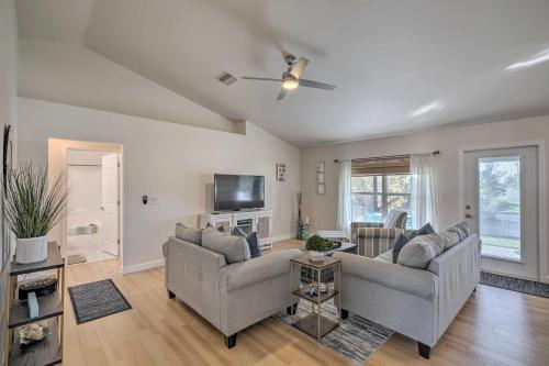 Canalfront Cape Coral Home With Screened Patio!