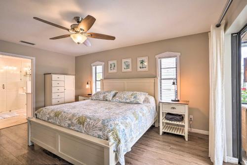 Waterfront Home With Screened-in Private Pool!