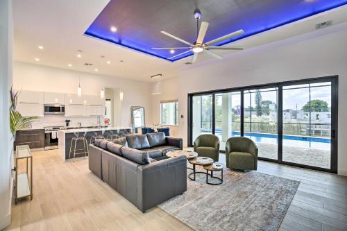 Canalfront Cape Coral Escape With Lanai And Pool!