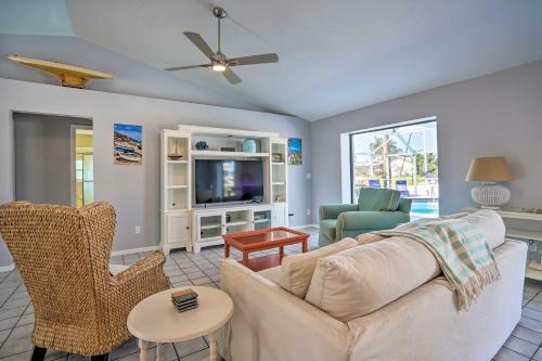 Beachy Cape Coral Home - Swim, Fish, Boat!
