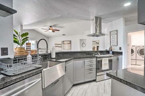 Breezy Cape Coral House With Game Room And Lanai!