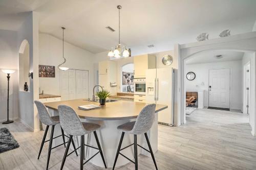 Canalfront Cape Coral Escape - Ada Friendly!