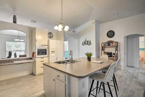 Canalfront Cape Coral Escape - Ada Friendly!