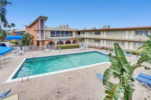 Apartamento 1br/1bath, Hallandale Beach, Free Parking, Swimming Pool