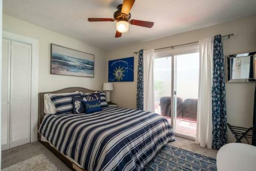 Apartamento 10 Steps To The Beach Couples Retreat