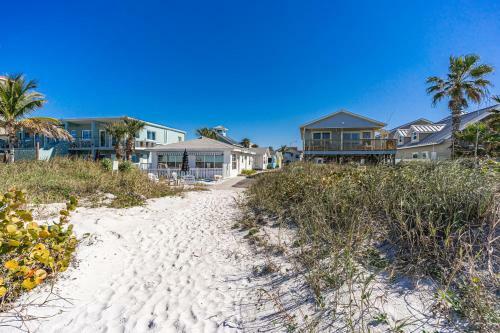 Canary Beach Cottage