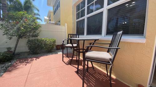 Barefoot Beach Resort By Teeming Vacation Rentals