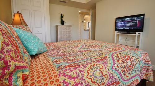Barefoot Beach Resort By Teeming Vacation Rentals