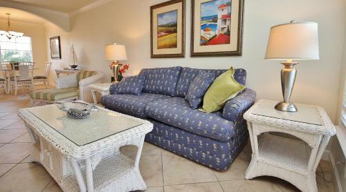 Barefoot Beach Resort By Teeming Vacation Rentals