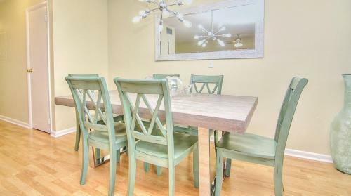 Seashell By Teeming Vacation Rentals