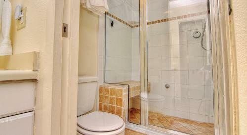 Seashell By Teeming Vacation Rentals