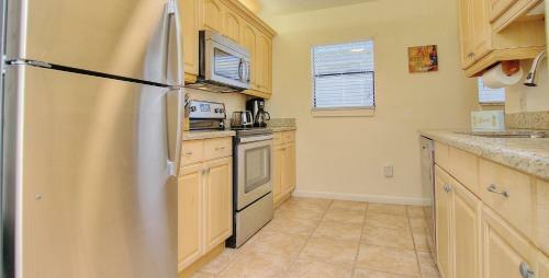 Seashell By Teeming Vacation Rentals