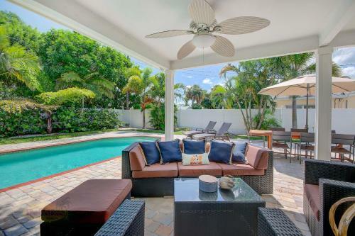 A Vacationer's Dream - Monthly Pool Home Home