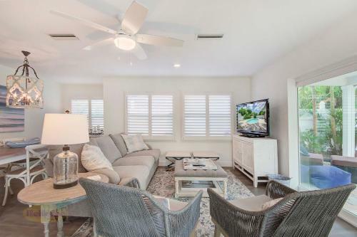 A Vacationer's Dream - Monthly Pool Home Home