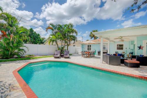 A Vacationer's Dream - Monthly Pool Home Home
