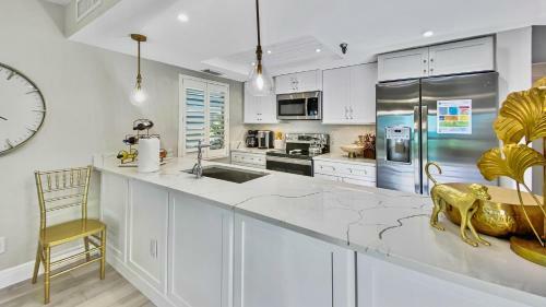 Pelicans Pointe 5b By Teeming Vacation Rentals