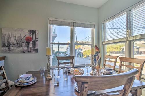 Colorful Townhome, Steps To Clearwater Beach!