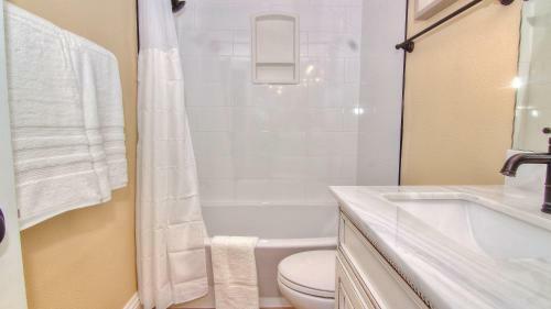 Reef Club By Teeming Vacation Rentals