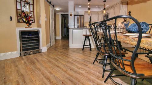 Reef Club By Teeming Vacation Rentals