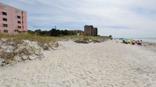 Reef Club By Teeming Vacation Rentals