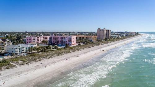 Reef Club By Teeming Vacation Rentals