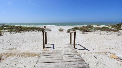 Shore Haven 4a By Teeming Vacation Rentals