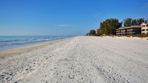 Shore Haven 4a By Teeming Vacation Rentals