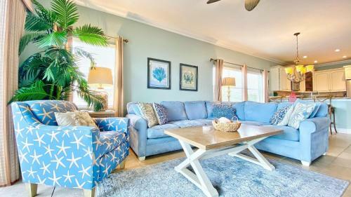 On The Rocks By Teeming Vacation Rentals