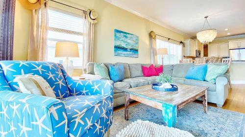 On The Rocks By Teeming Vacation Rentals