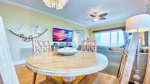 On The Rocks By Teeming Vacation Rentals
