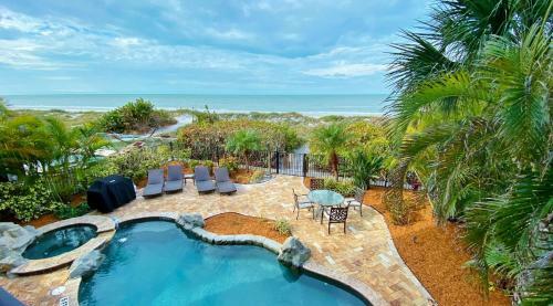 On The Rocks By Teeming Vacation Rentals